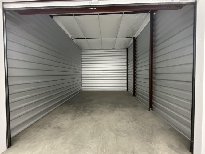 10x20 Drive Up 1st Floor No Climate ADA Rollup 
